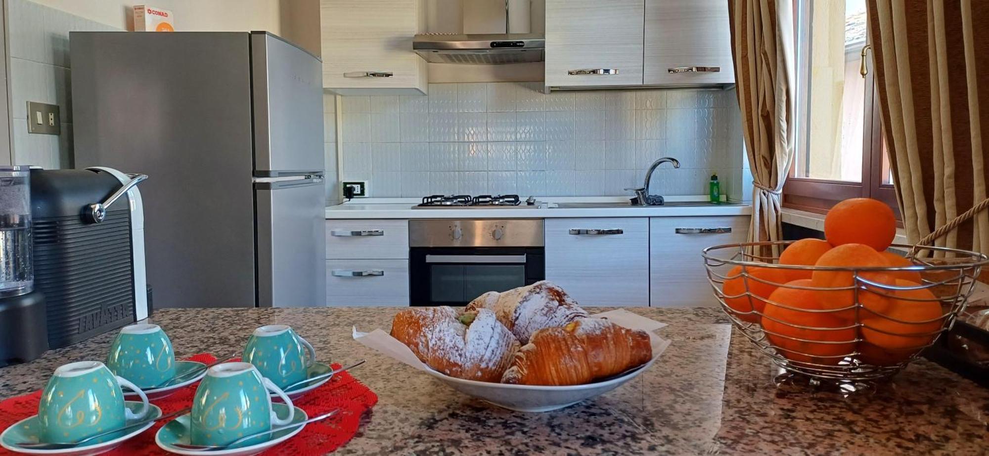 B&B Al Vittoriale Da Maja Gardone Riviera Extérieur photo