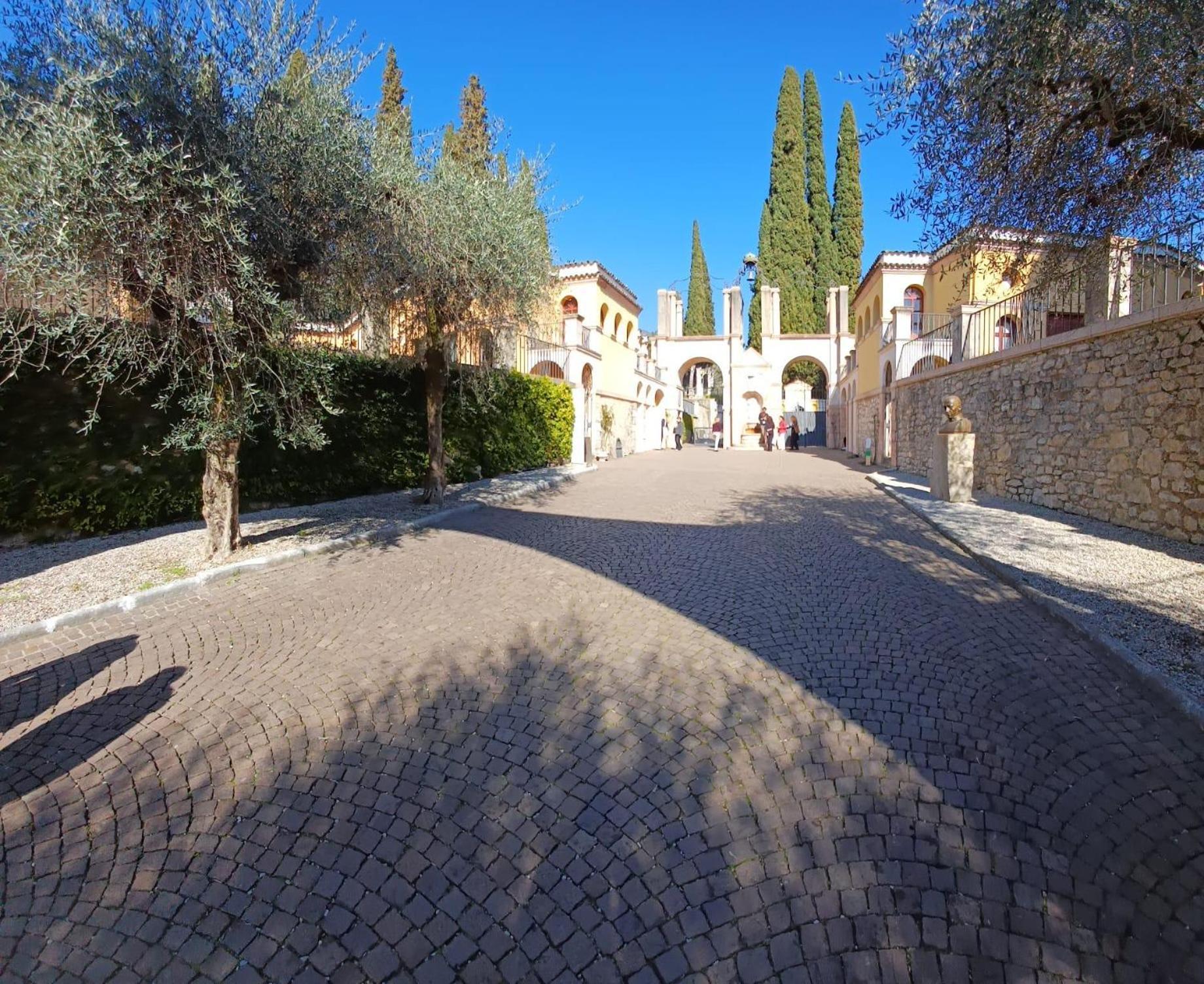 B&B Al Vittoriale Da Maja Gardone Riviera Extérieur photo